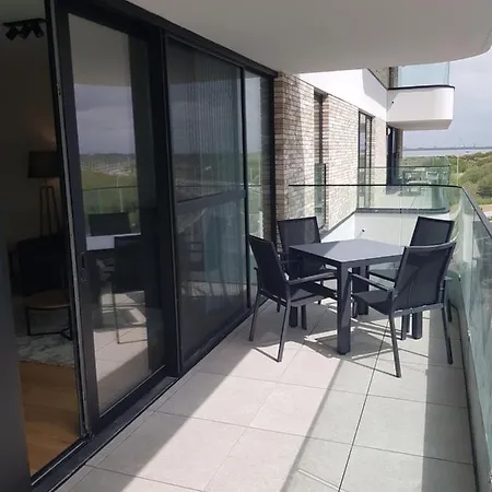 The One - New Luxury Beachfront Appartamento Blankenberge